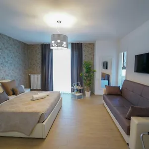 Bed & Breakfast Wojtyla Airport, Bari
