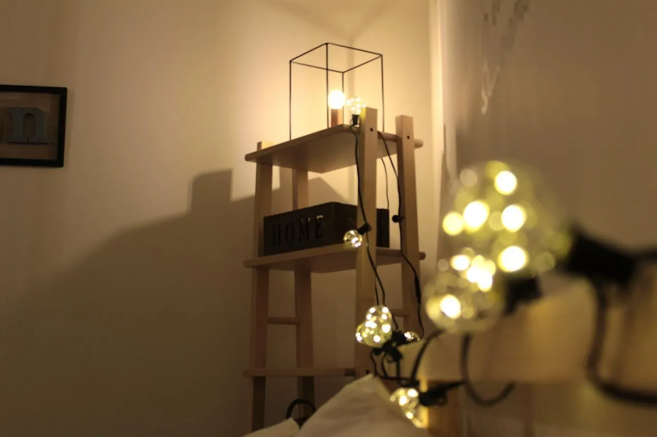 Deshome Guest House 바리