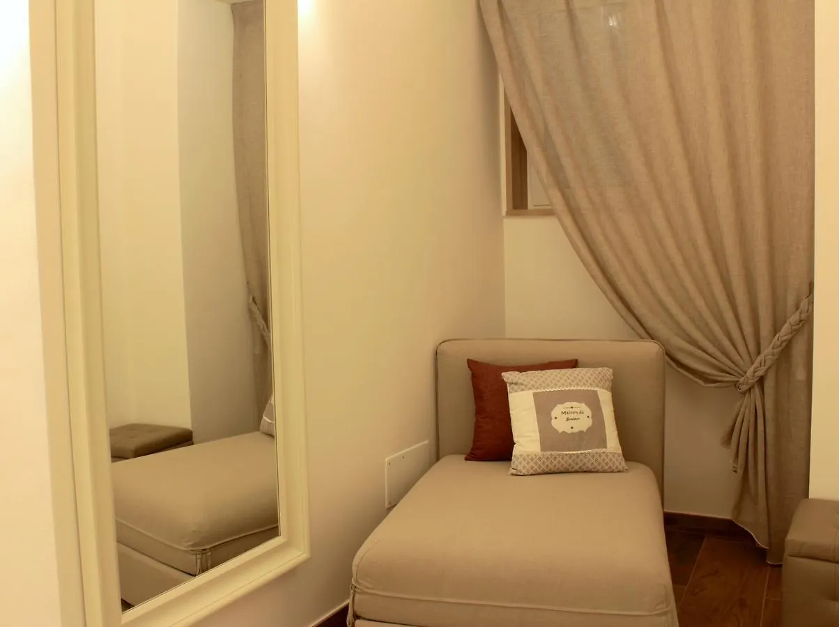 Deshome Guest House 바리