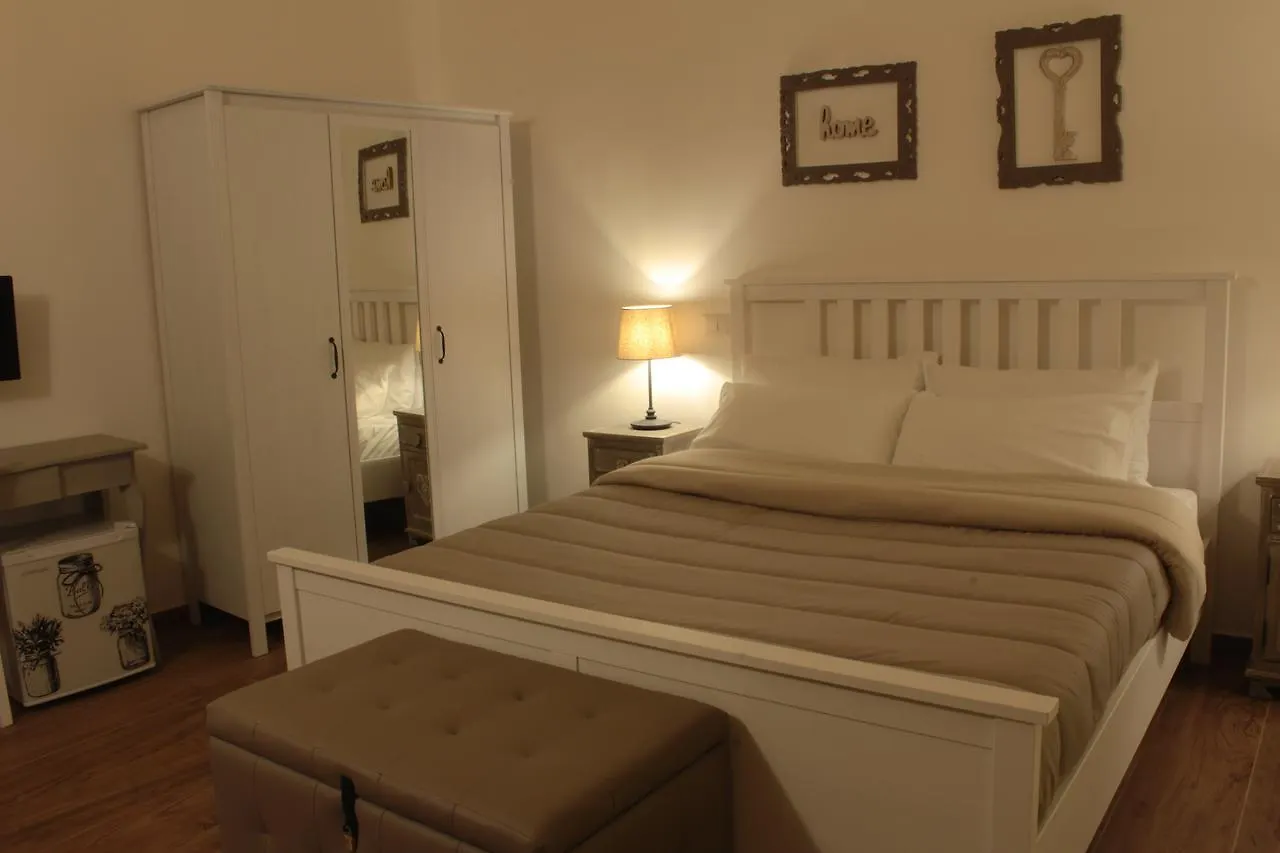 Deshome Guest House 바리 이탈리아